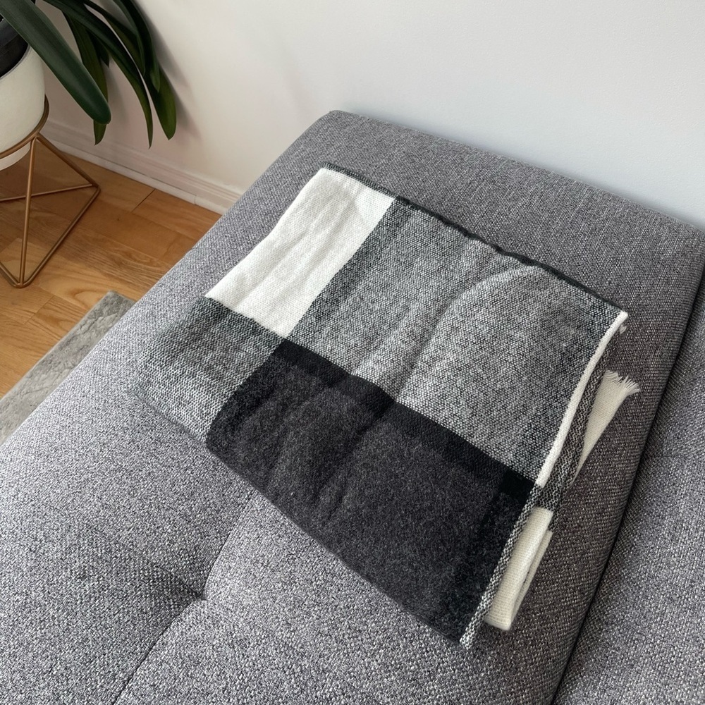 4/$24 🧡 ASOS Check black and white plaid scarf